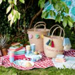 basket with pom poms - Image 2